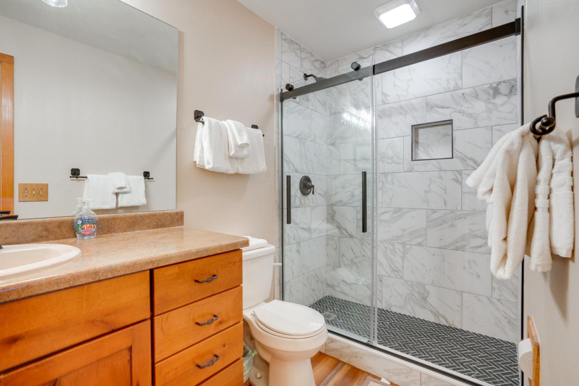 Silverthorne Condo Patio, Mtn Views, Pool Access! المظهر الخارجي الصورة